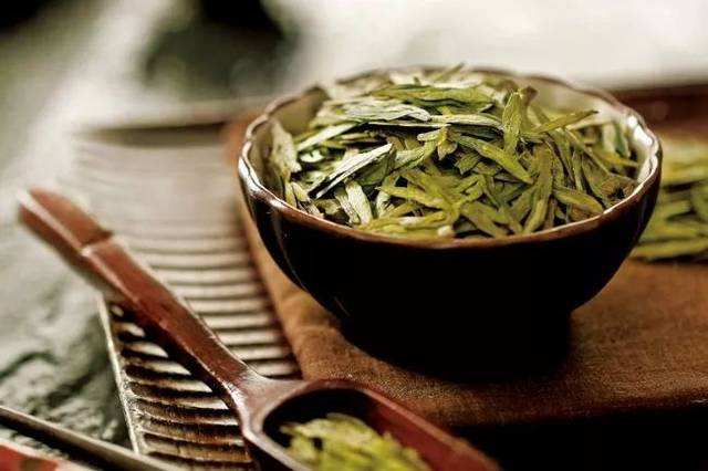 鑒別茶葉的優(yōu)劣